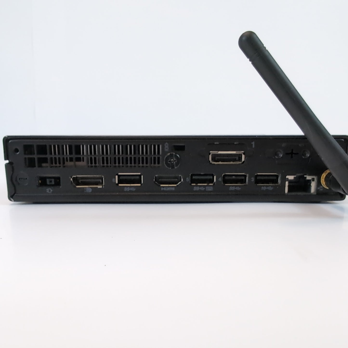 Lenovo ThinkCentre M70q USFF Win 11 Home Core i5-10400T 2.0GHz/16GB/256GB NVMe