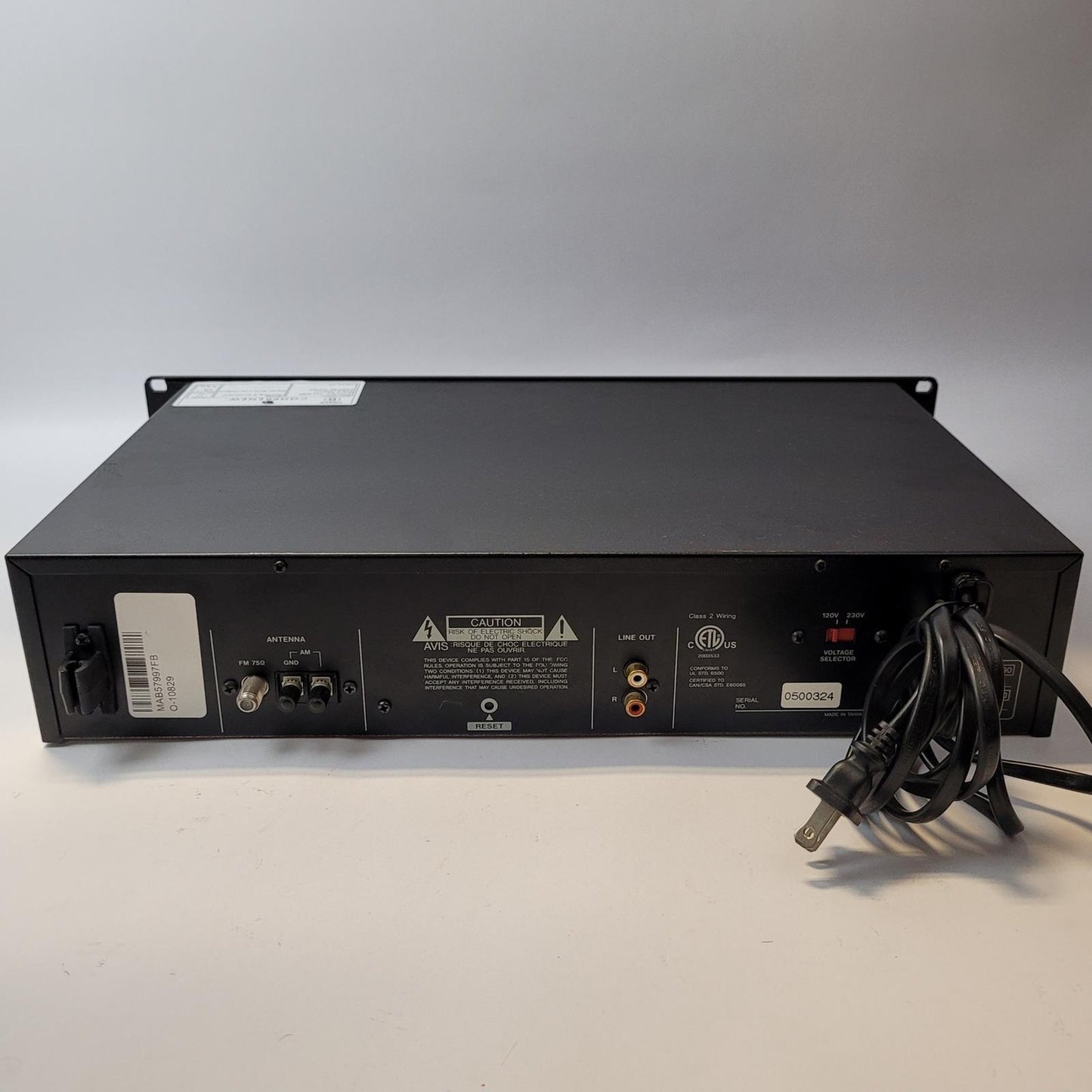 TASCAM TU-690 Rack Mount AM/FM Tuner | Grade B