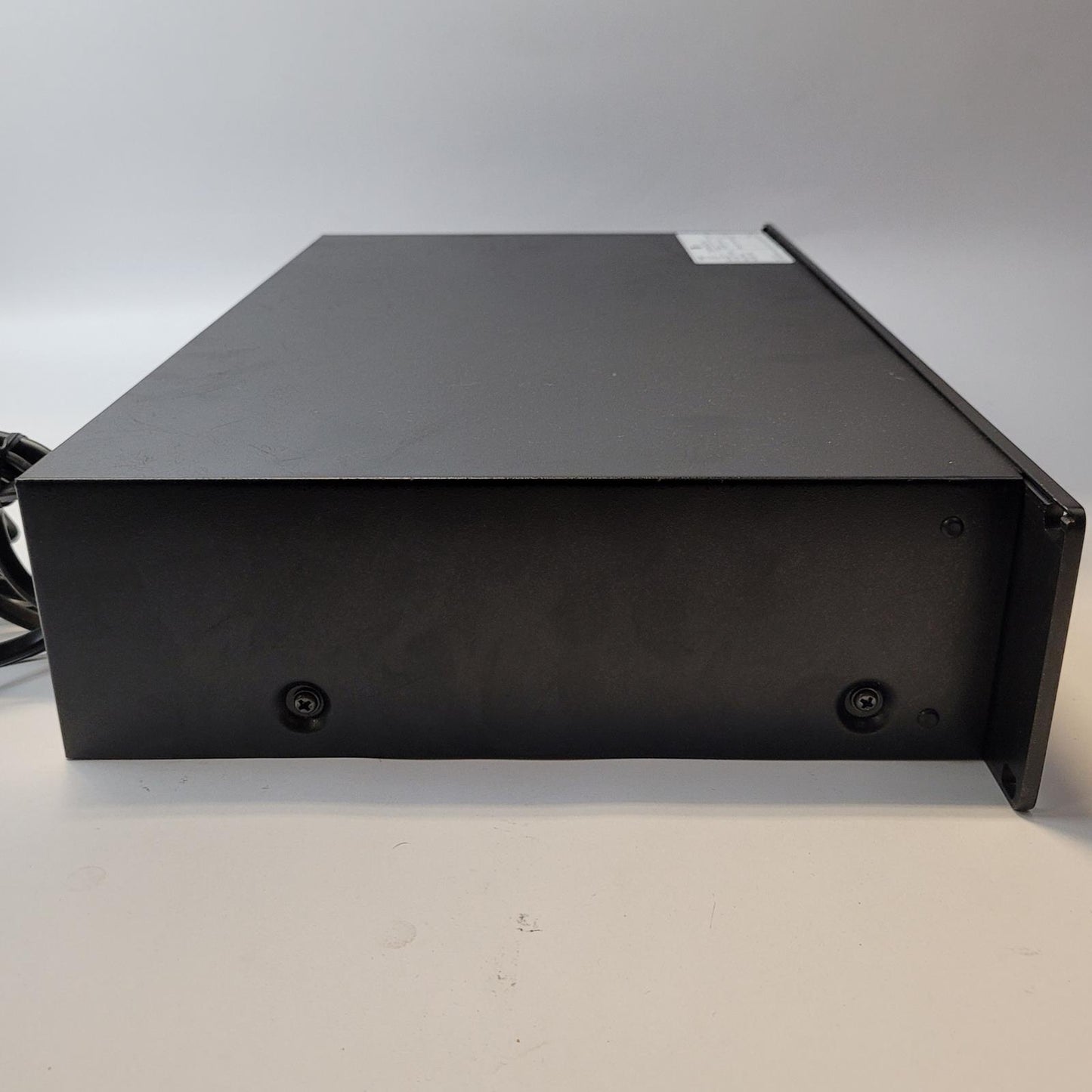 TASCAM TU-690 Rack Mount AM/FM Tuner | Grade B
