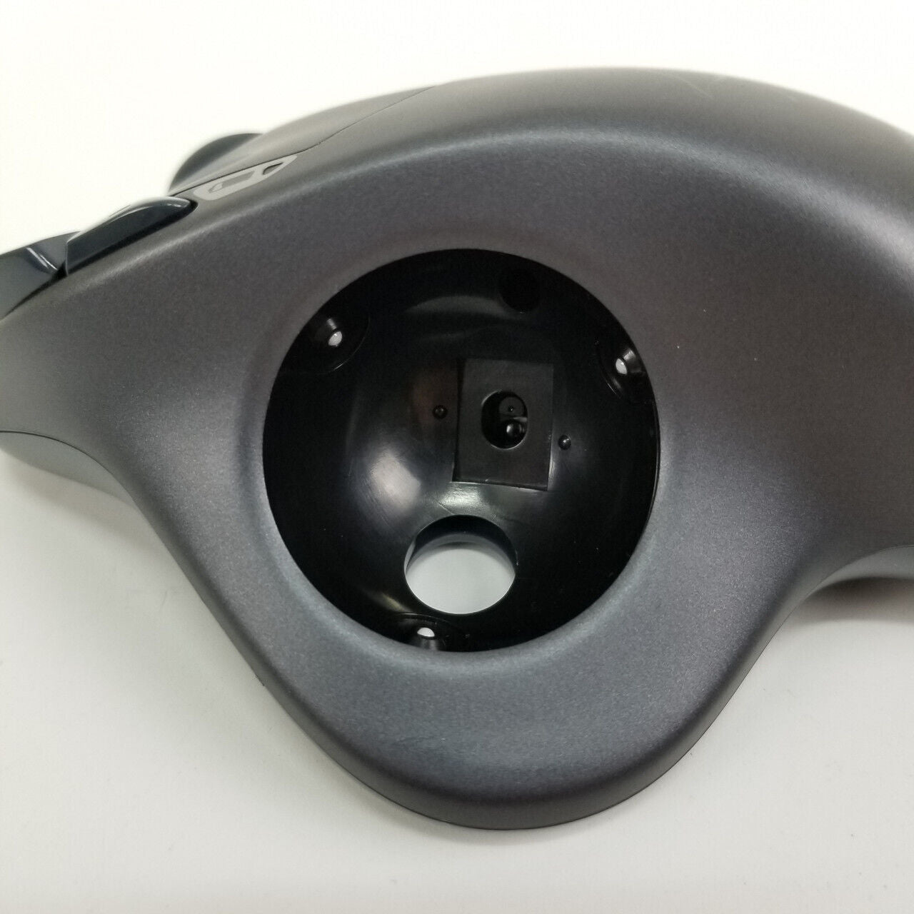 Logitech M570 USB Wireless Trackball Mouse | Grade B - ShopComprenew