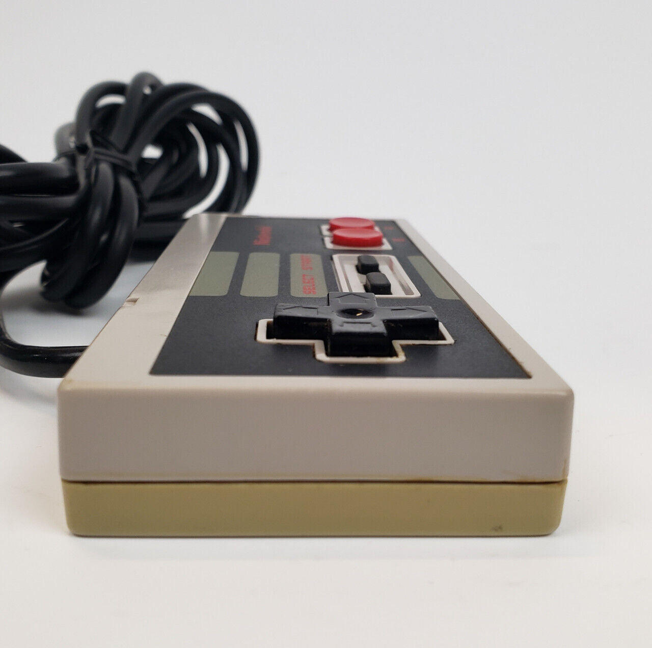 Nintendo NES NES-004 Console Controller | Grade B