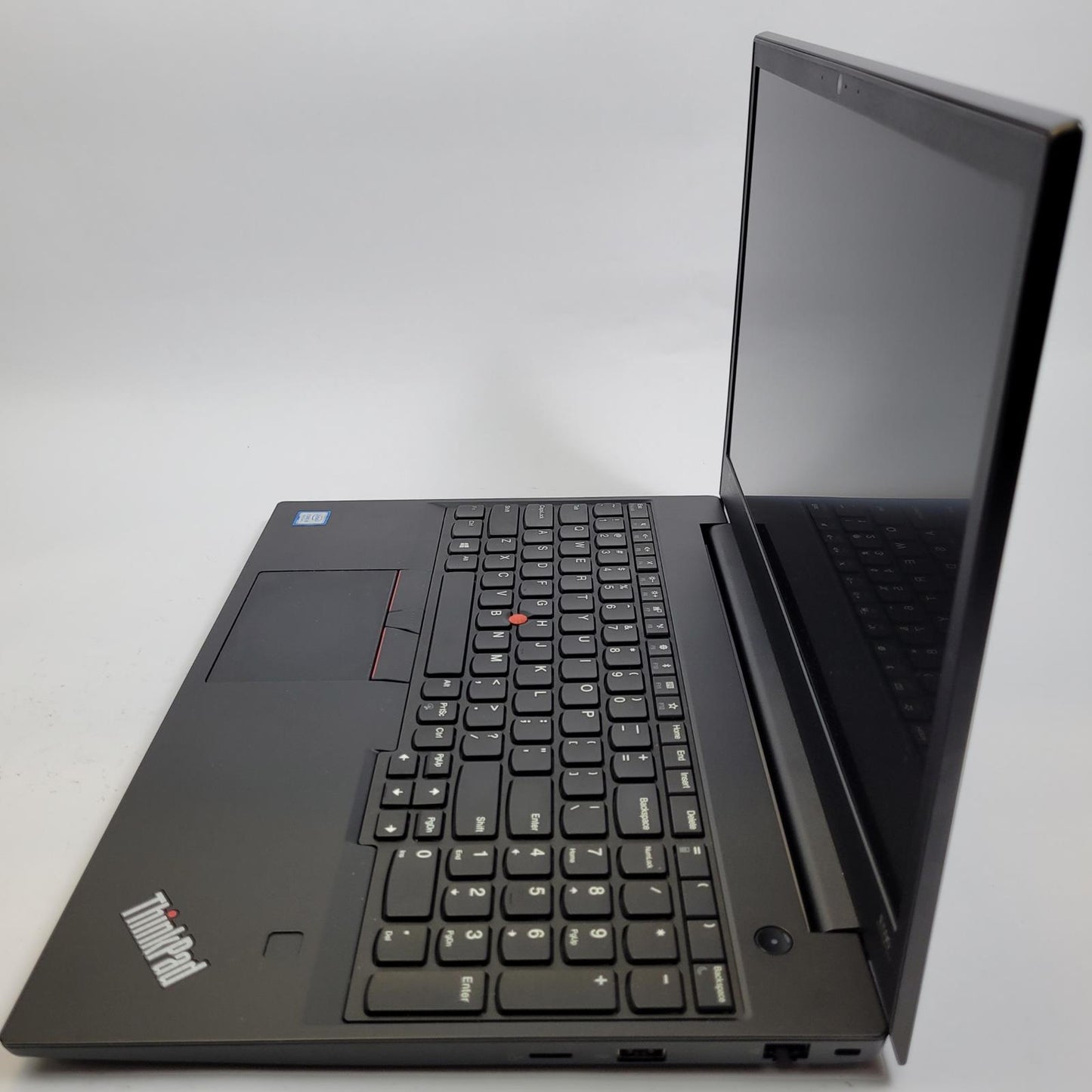 LENOVO THINKPAD E590 Win 11 Home i5 8265U 16GB RAM 256GB NVMe | Grade C