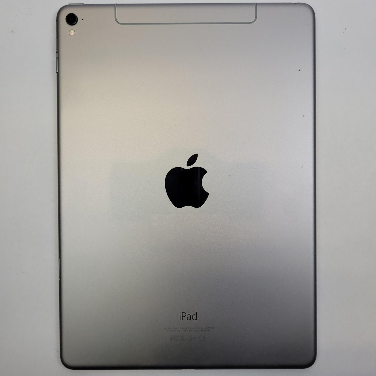APPLE iPad Pro 9.7" MLRU2LL/A 32GB Tablet SPACE GRAY | Grade C | 14847