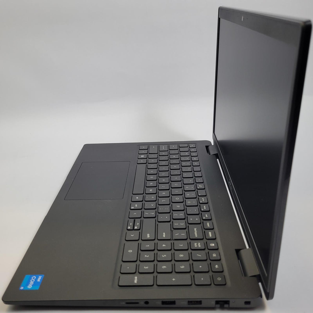 Dell Latitude 3520 Win 11 i5-1135G7 8GB RAM 256GB NVMe | Grade C | 14854