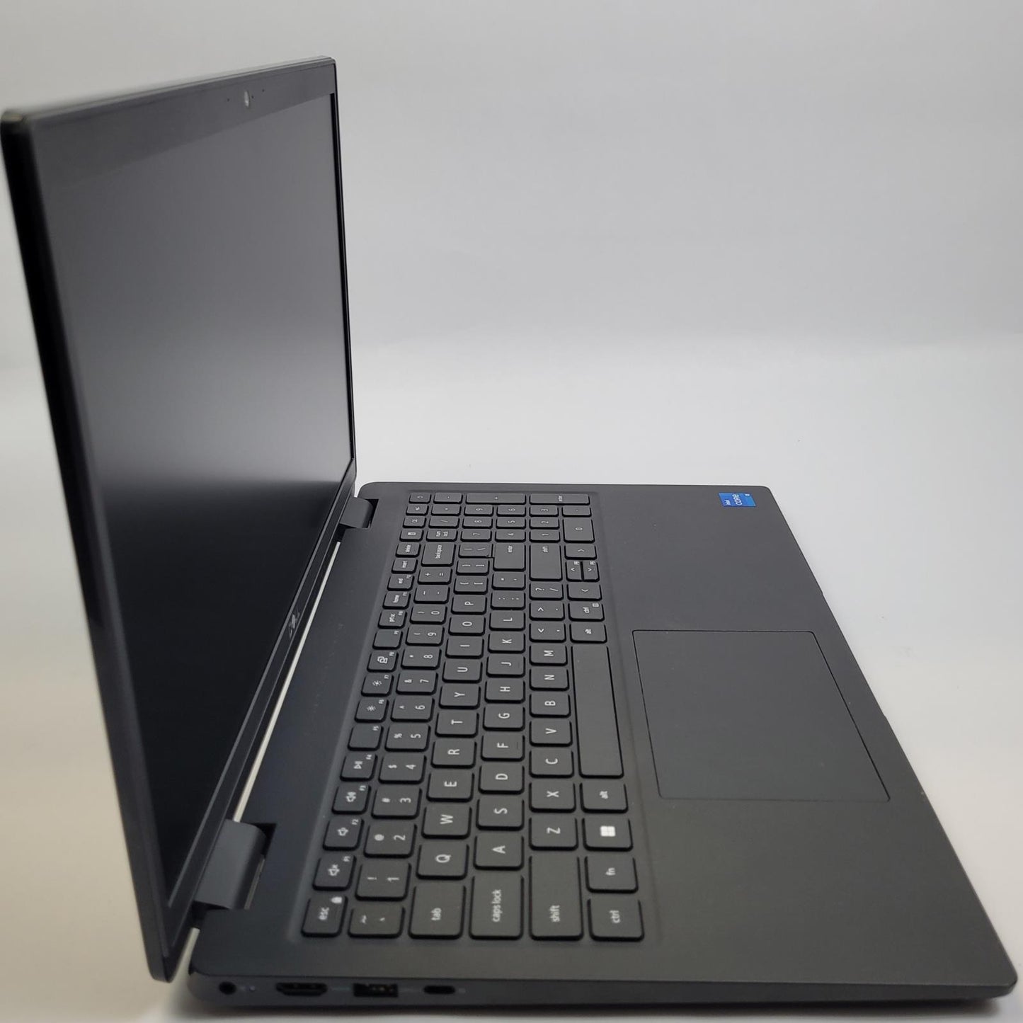 Dell Latitude 3520 Win 11 i5-1135G7 8GB RAM 256GB NVMe | Grade C | 14854