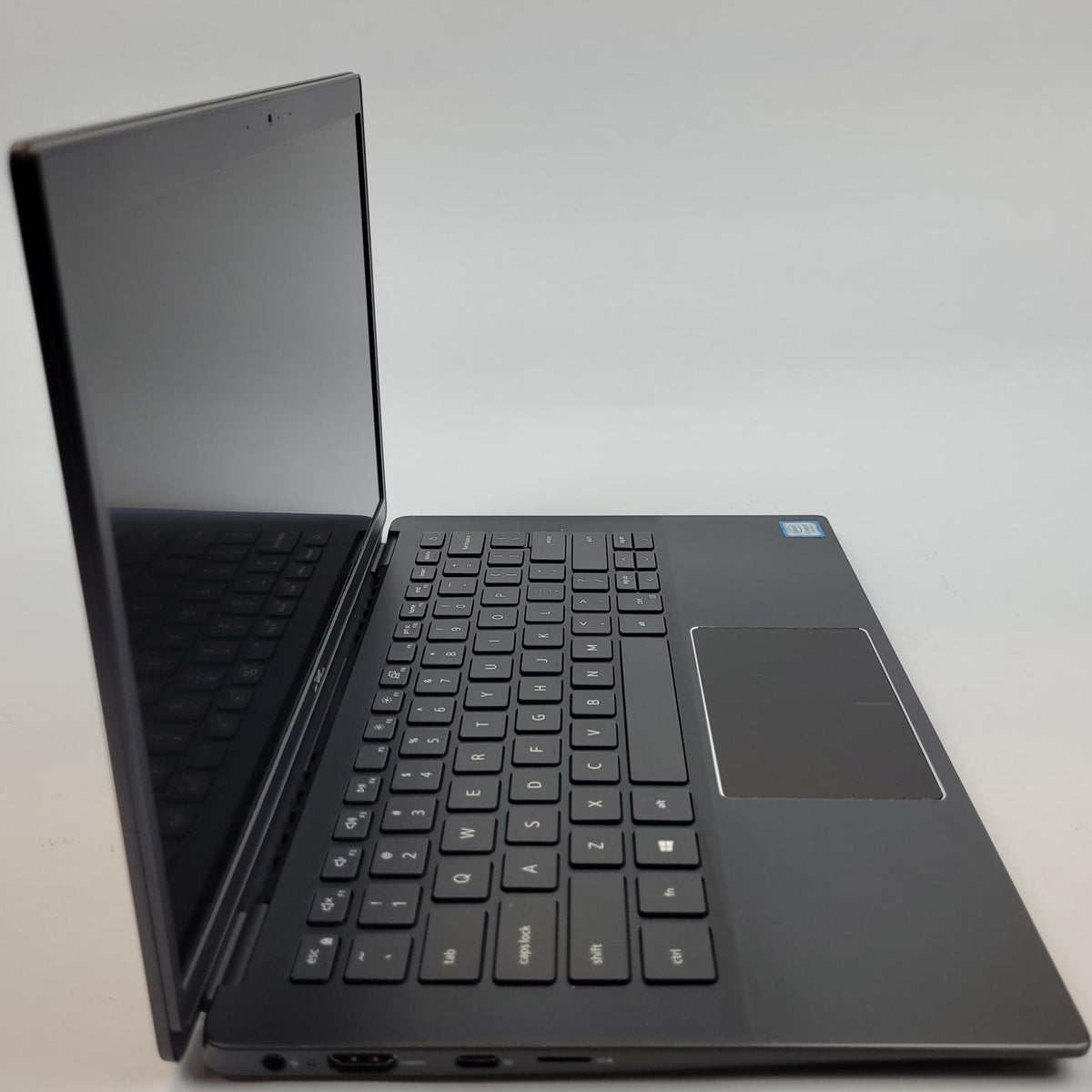 DELL LATITUDE 3301 Win 11 i5-8265U 8GB RAM 256GB NVME | Grade B