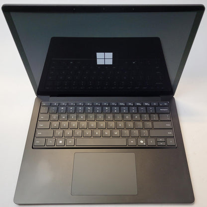 MICROSOFT 2033 Windows 11 Home Ultra 7 165H 32GB RAM 256GB NVME | Grade B
