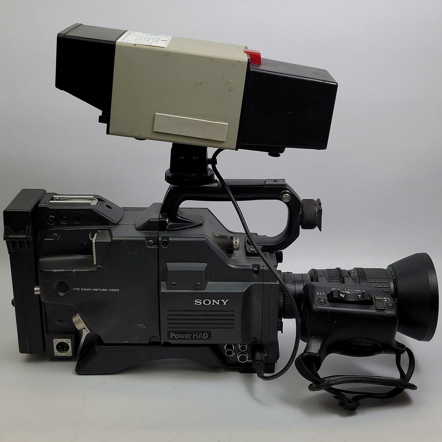 SONY CA-327 Color Video Camera | Grade D