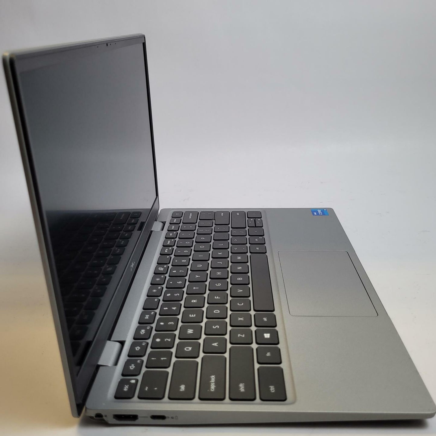 DELL LATITUDE 3320 Windows 11 Home Core i5 1135G7 8GB RAM 256GB NVME | Grade D