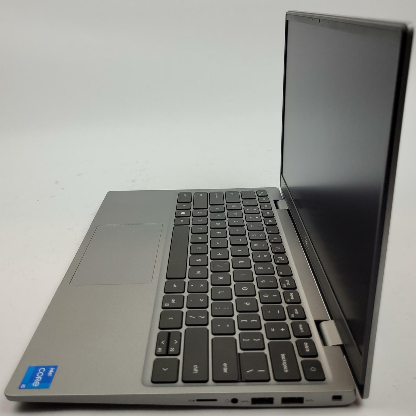 DELL LATITUDE 3320 Win 11 i5-1135G7 8GB RAM 256GB NVME | Grade C | 16558