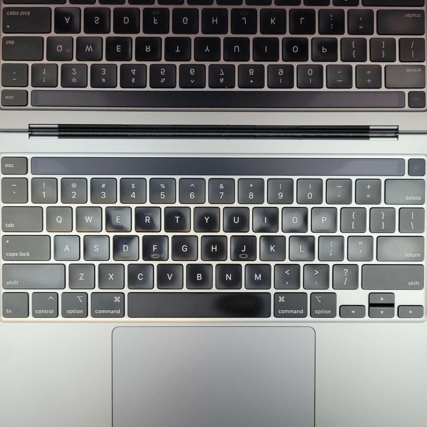 APPLE MacBook Pro A2289 MacOS Sonoma i5-8257U 16.00GB RAM 251GB NVME | Grade C