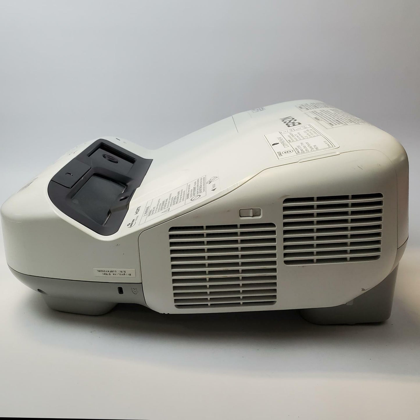 EPSON 575WI Ultra Short Throw Digital Projector | Grade B | 9562