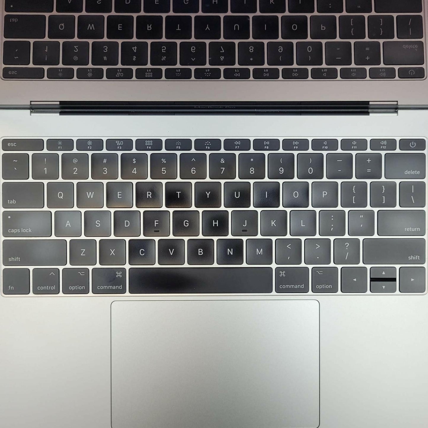APPLE MacBook Pro A1708 MacOS Ventura i5-7360U 16.00GB RAM 251GB NVME | Grade C