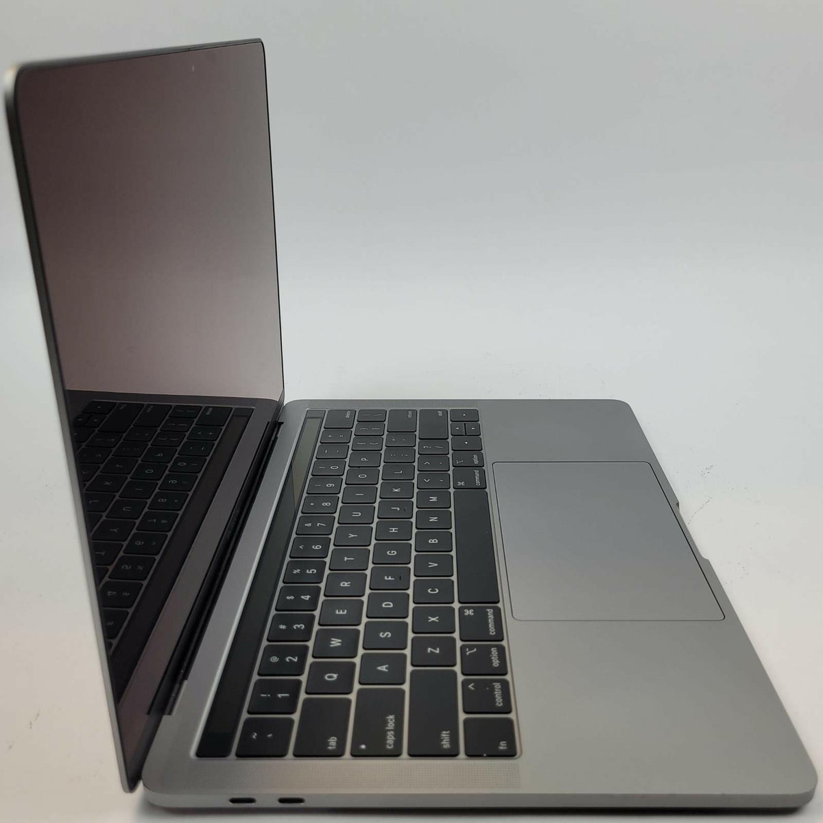 APPLE MacBook Pro A1989 MacOS Sequoia i5-8279U 8.00GB RAM 500GB NVME | Grade C