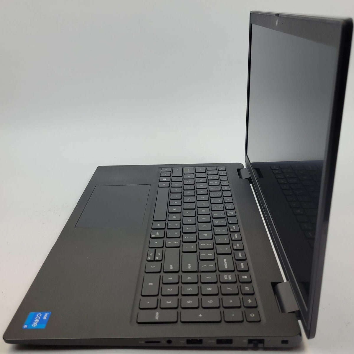 DELL LATITUDE 3520 Windows 11 Home Core i5 1135G7 8GB RAM 256GB NVME | Grade C