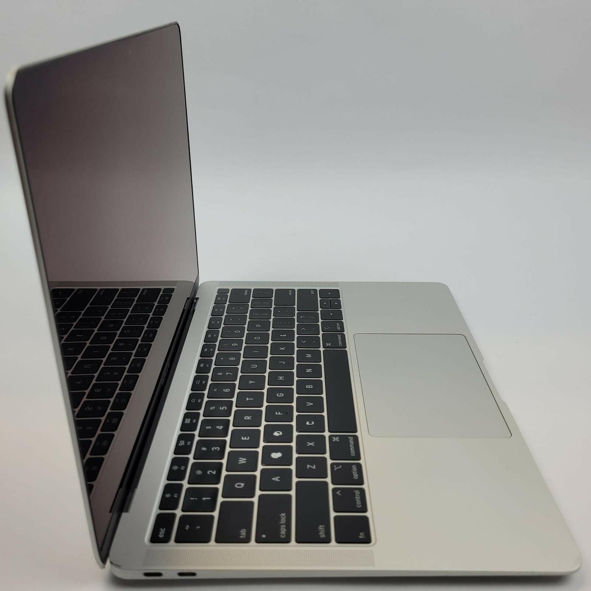 APPLE MacBook Air A1932 MacOS Sonoma i5-8210Y 8GB RAM 121GB NVMe | Grade C