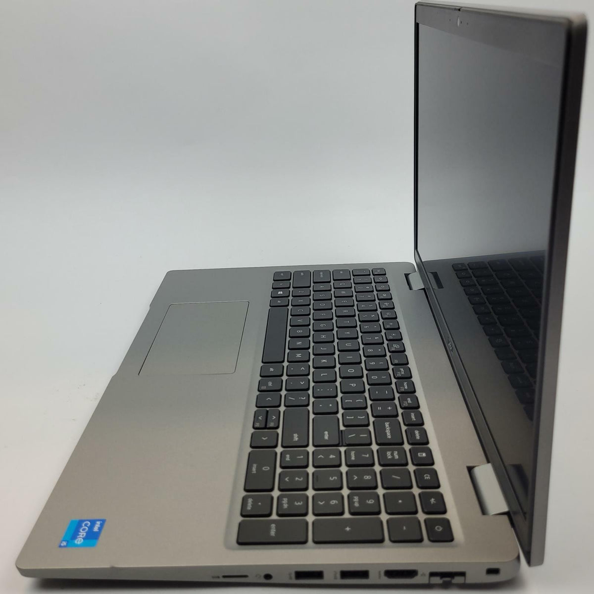 DELL LATITUDE 5520 Win 11 i5-1135G7 8GB RAM 256GB NVME | Grade C