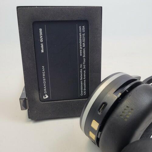 Grandstream GUV3050 Bluetooth Wireless Headset w/ Charge Stand | Grade A