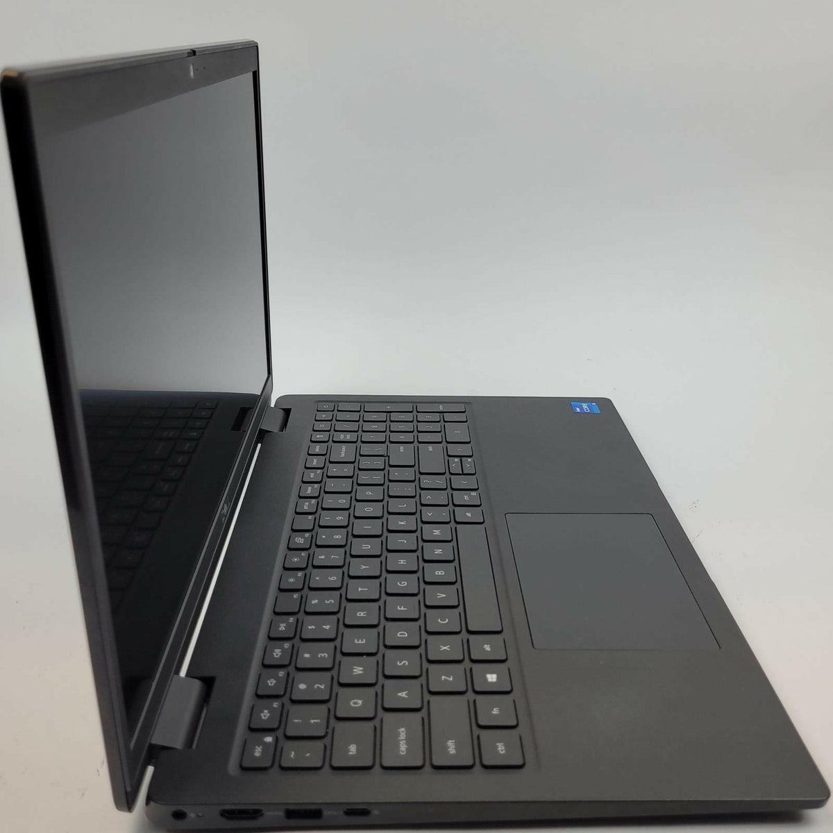 DELL LATITUDE 3520 Win 11 i5 1135G7 8GB RAM 256GB NVME | Grade C | 18847