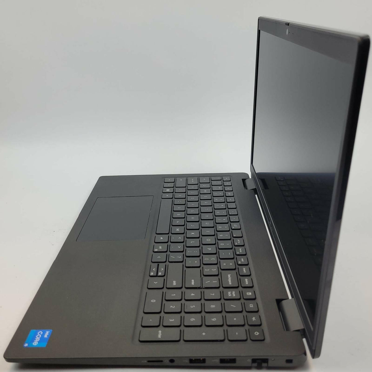 DELL LATITUDE 3520 Win 11 i5 1135G7 8GB RAM 256GB NVME | Grade C | 18845