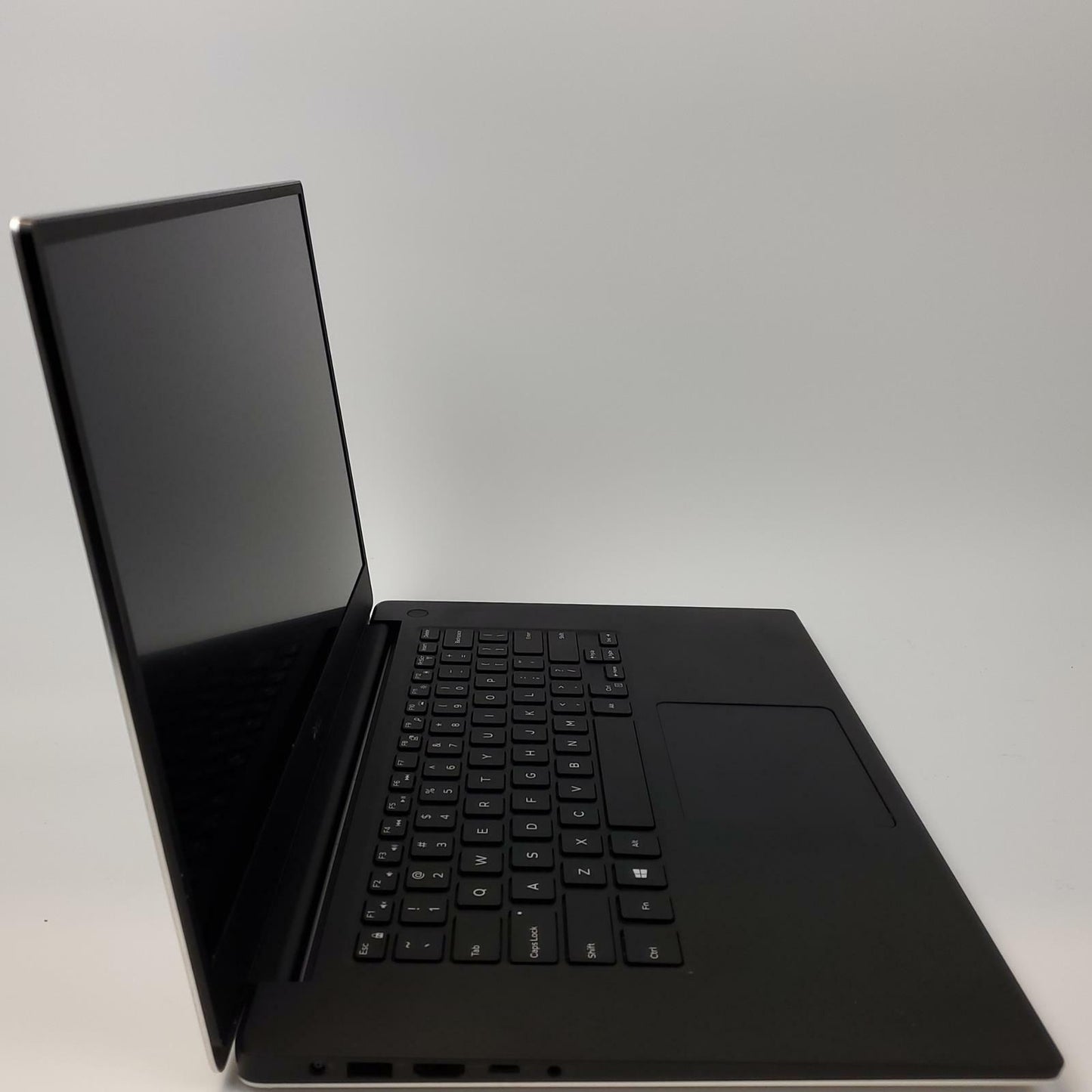 Dell Precision 5530 Win 11 Home I7-8850H 32GB RAM 256GB NVMe 4GB GPU | Grade C