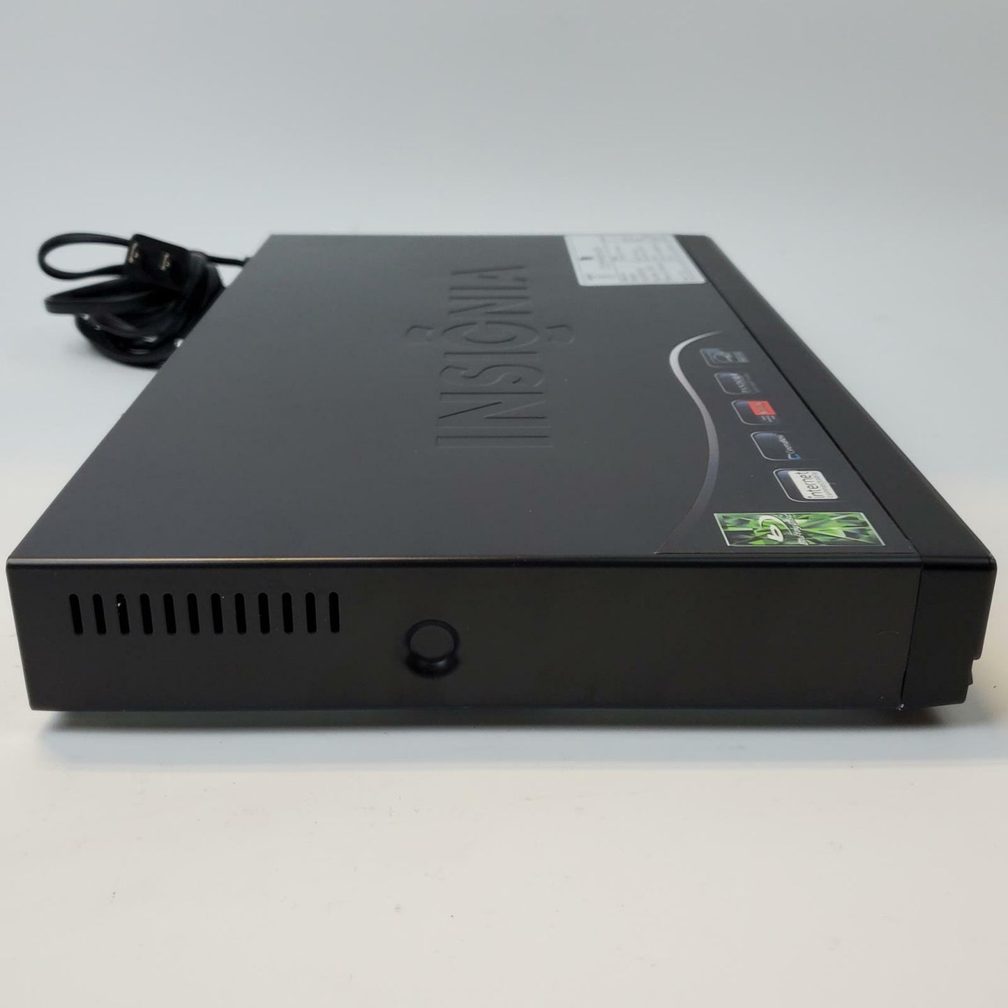 Insignia NS-BRDVD4 Blu-Ray/DVD Player w/ Remote | Grade B