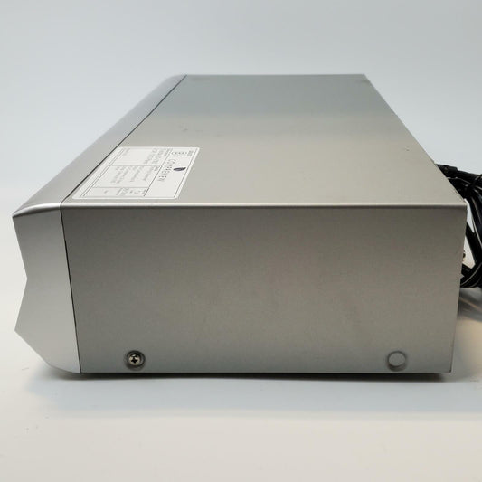 Toshiba SD-V392SUA VCR/DVD Combo Player | Grade B