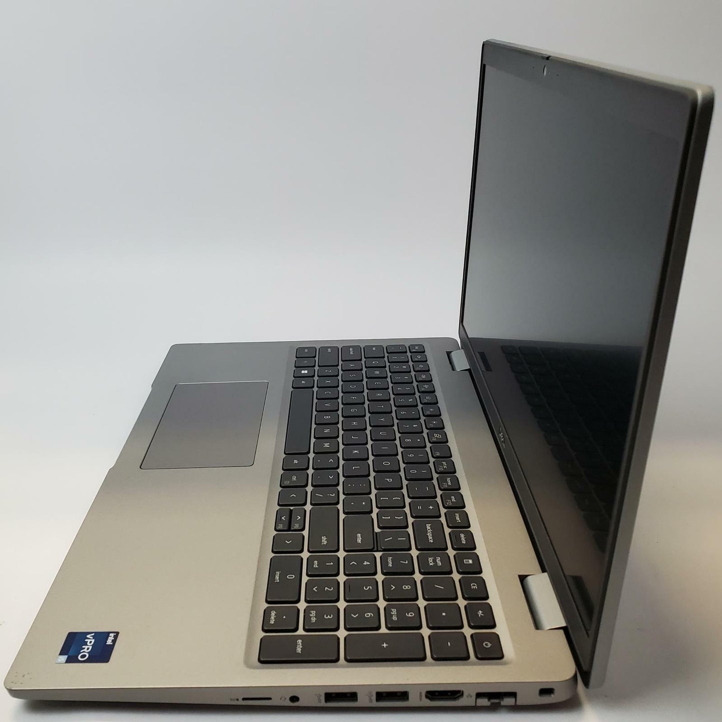 DELL LATITUDE 5530 Win 11 Home I5-1245U 16GB RAM 256GB NVME | Grade C | 8101