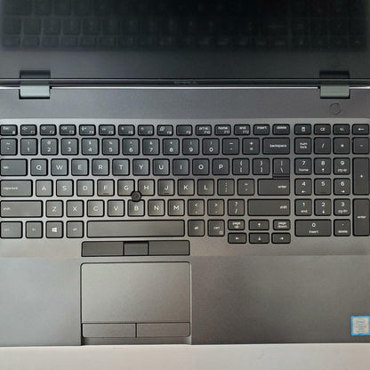 DELL LATITUDE 5500 Win 11 Home I7-8665U 16GB RAM 250GB M.2 | Grade C | 8163