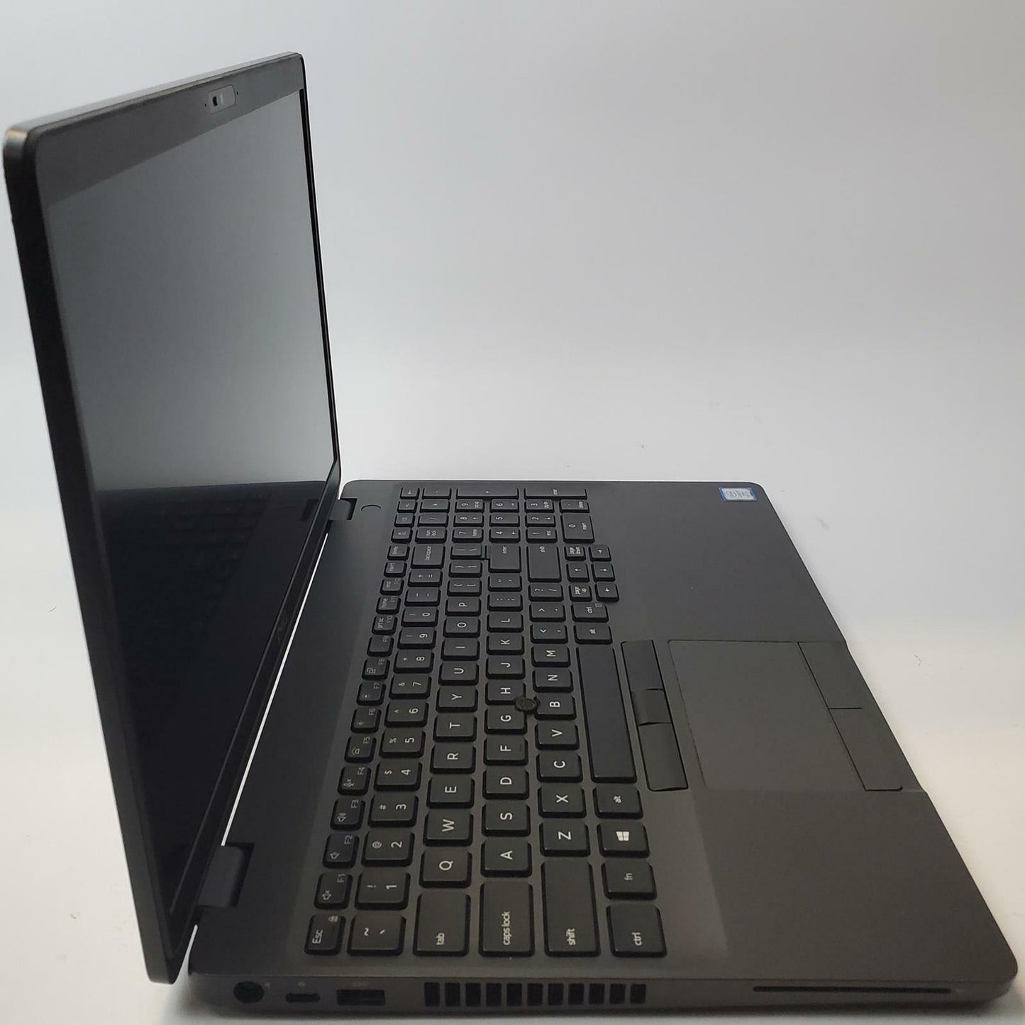 DELL LATITUDE 5500 Win 11 Home I7-8665U 16GB RAM 256GB M.2 | Grade C | 8161