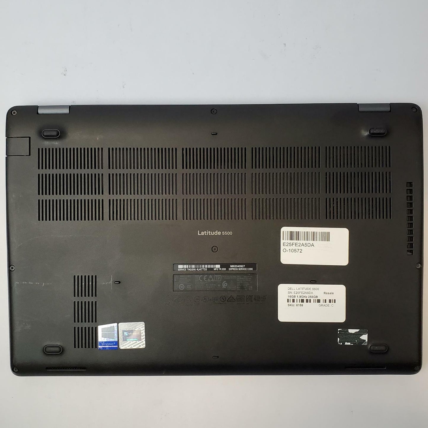 DELL LATITUDE 5500 Win 11 Home I7-8665U 16GB RAM 256GB M.2 | Grade C | 8158