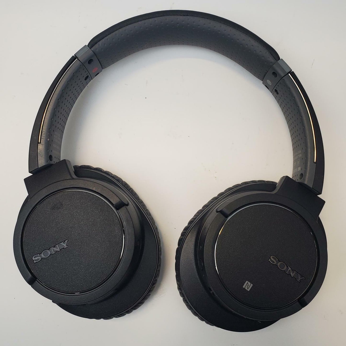 Sony MDR-ZX770BN Bluetooth Headphones w/ Carry Case | Grade B