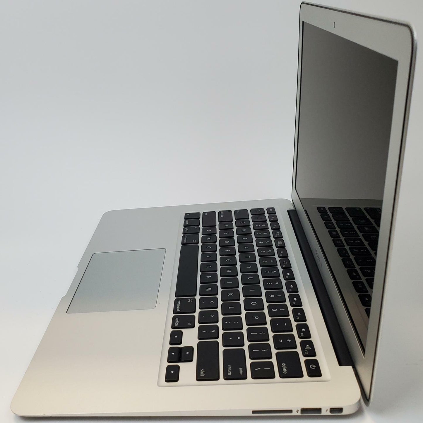Apple A1466 MacBook Air Monterey i5-5350U 8GB RAM 500GB M.2 | Grade B | 3851
