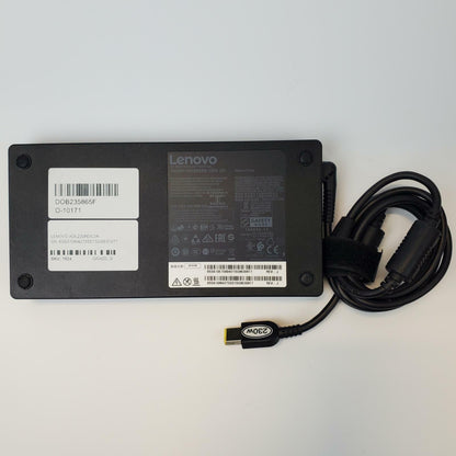 Lenovo DK1841 ThinkPad Thunderbolt 3 Docking Station Bundle | Grade B | 1925