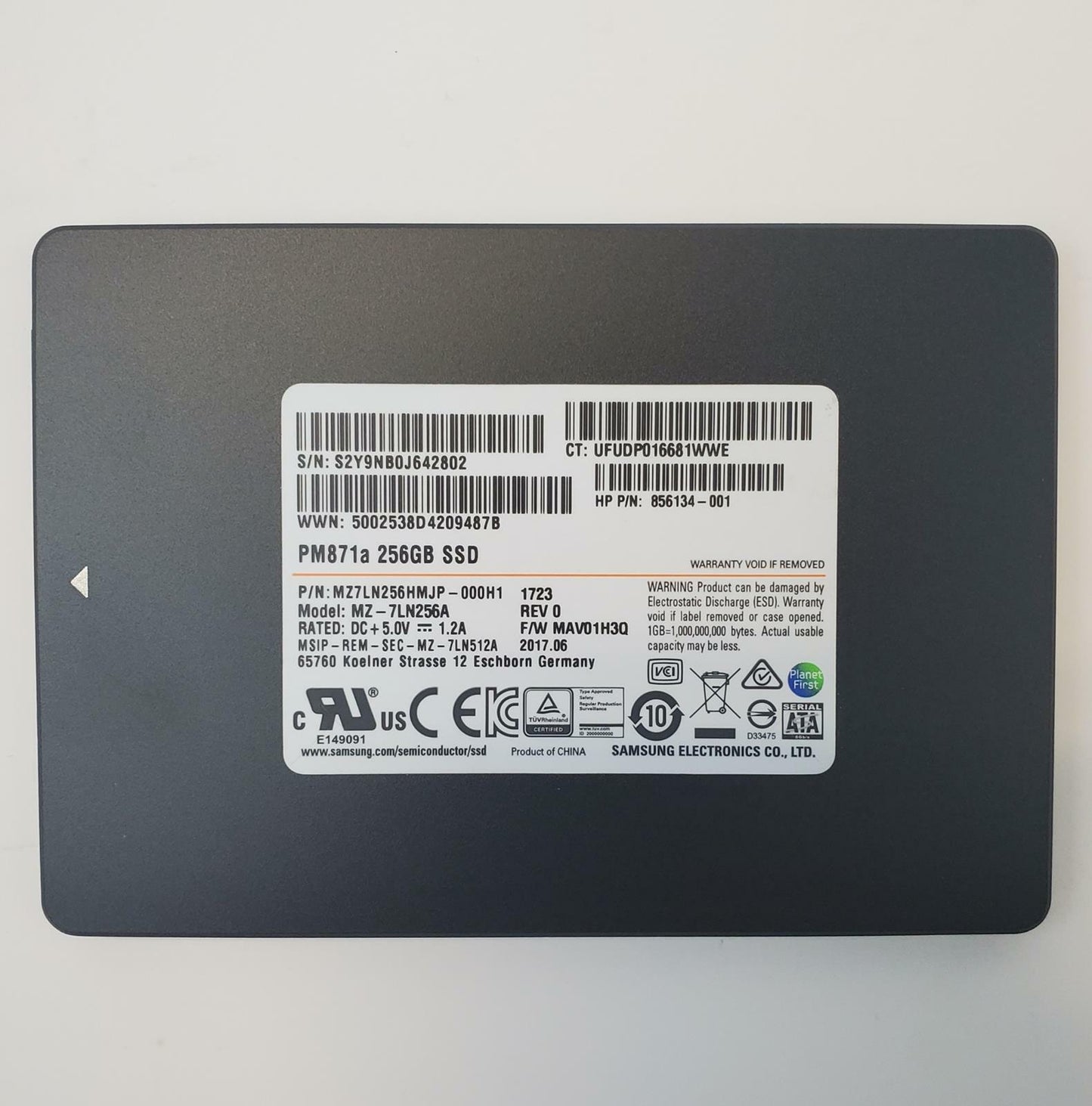 Lot of 25 - Assorted 256GB 2.5" SATA SSD | Grade A | 2839