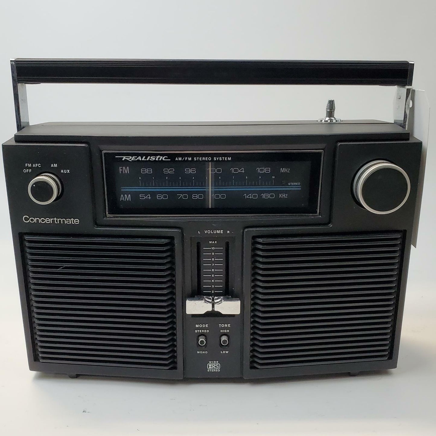 Realistic 12-654 AM/FM Stereo Radio | Grade B