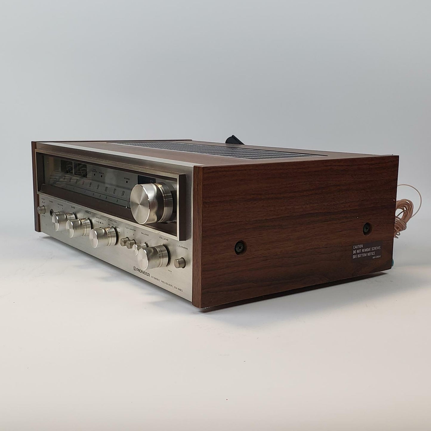 Pioneer SX-680 Stereo Receiver | Grade B