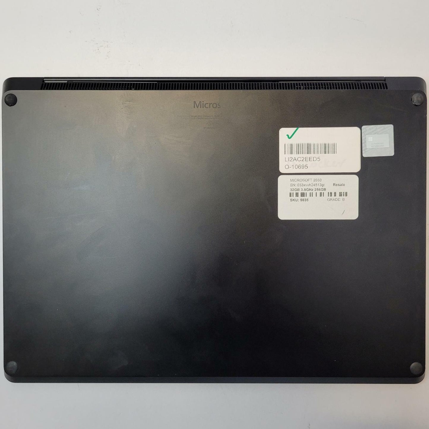 MICROSOFT 2033 Windows 11 Home Ultra 7 165H 32GB RAM 256GB NVME | Grade B