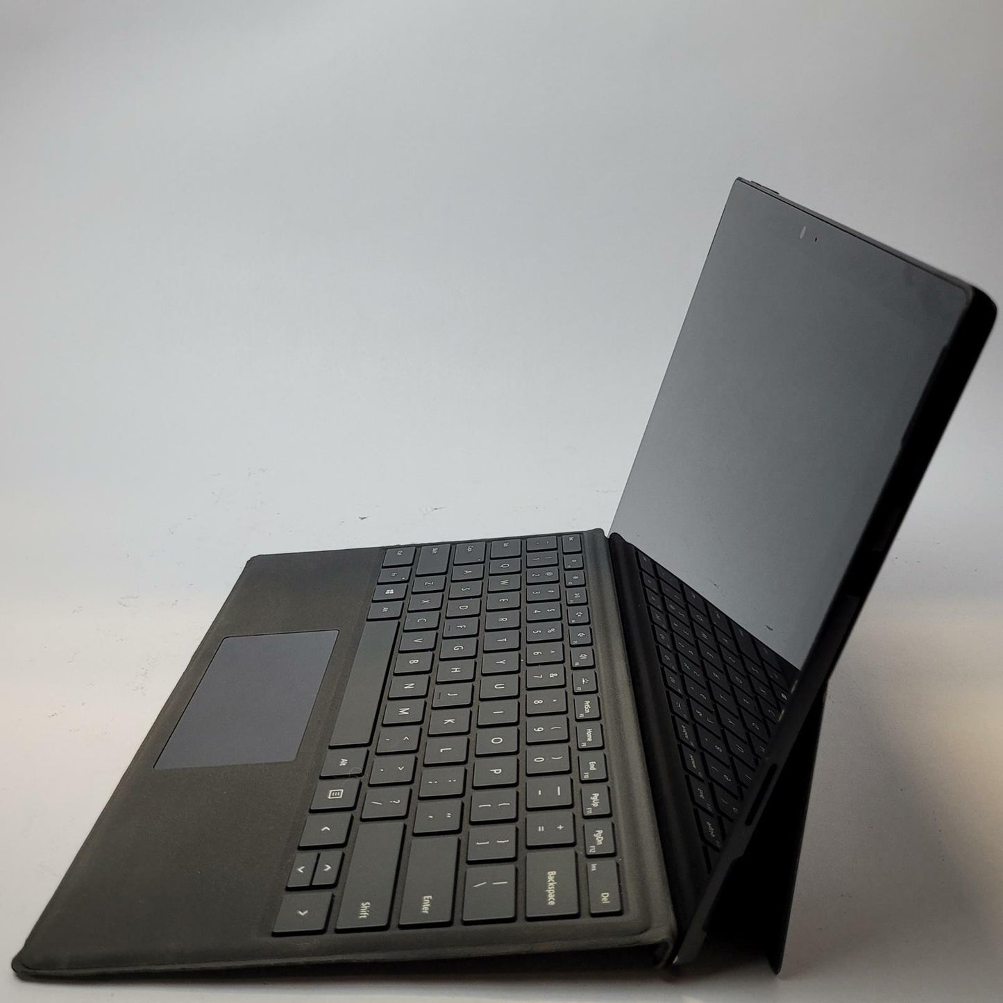 MICROSOFT 1796 Windows 11 Home i7-8650U 16GB RAM 512GB NVME | Grade C