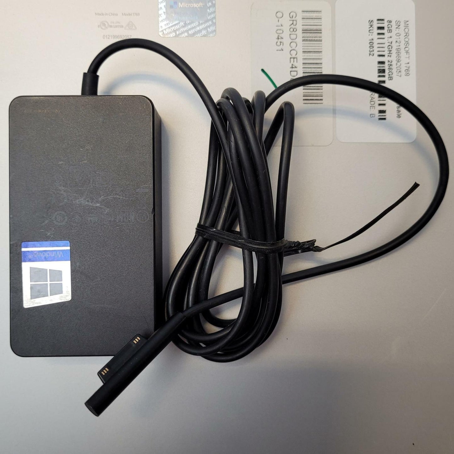MICROSOFT 1769 Win 11 Home I5-8350U 8GB RAM 256GB NVME | Grade B | 10032