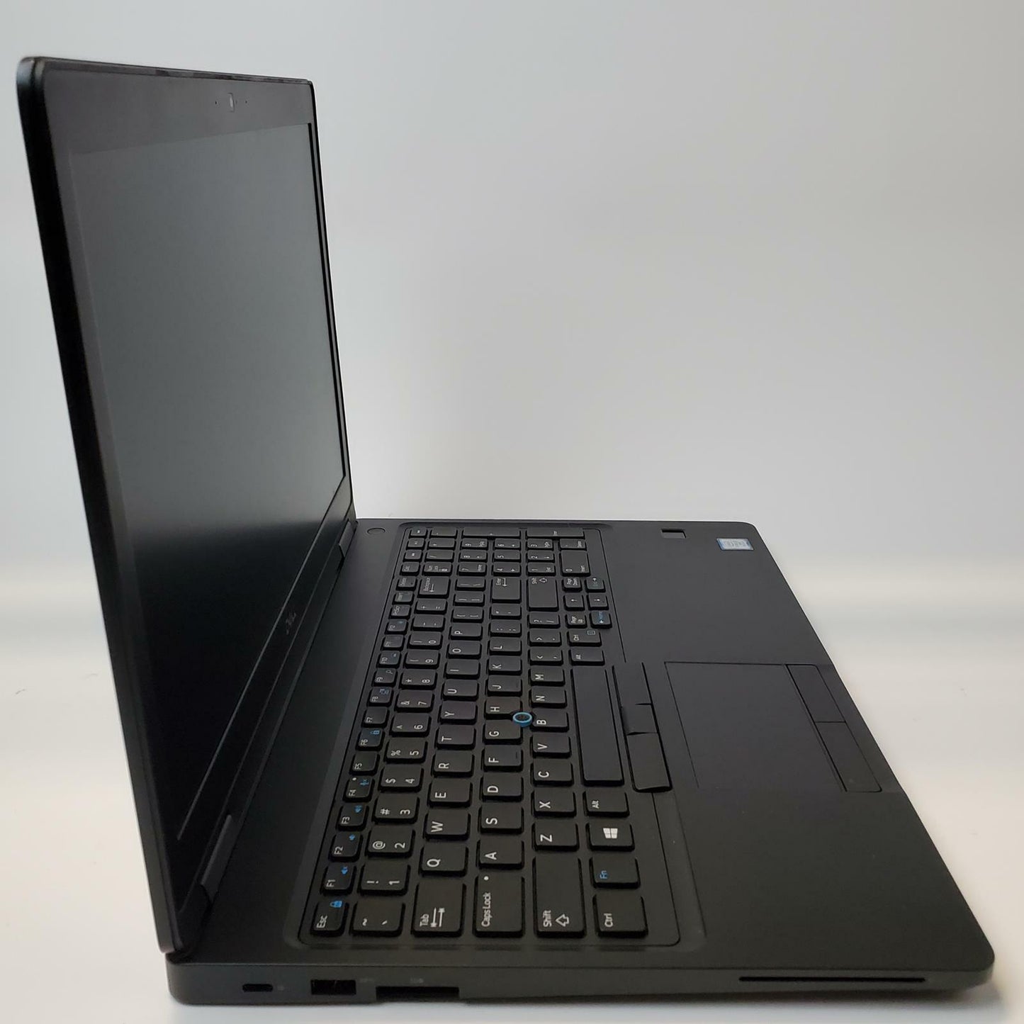 DELL LATITUDE 5590 Win 11 Home i7-8650U 16GB RAM 512GB NVME | Grade B