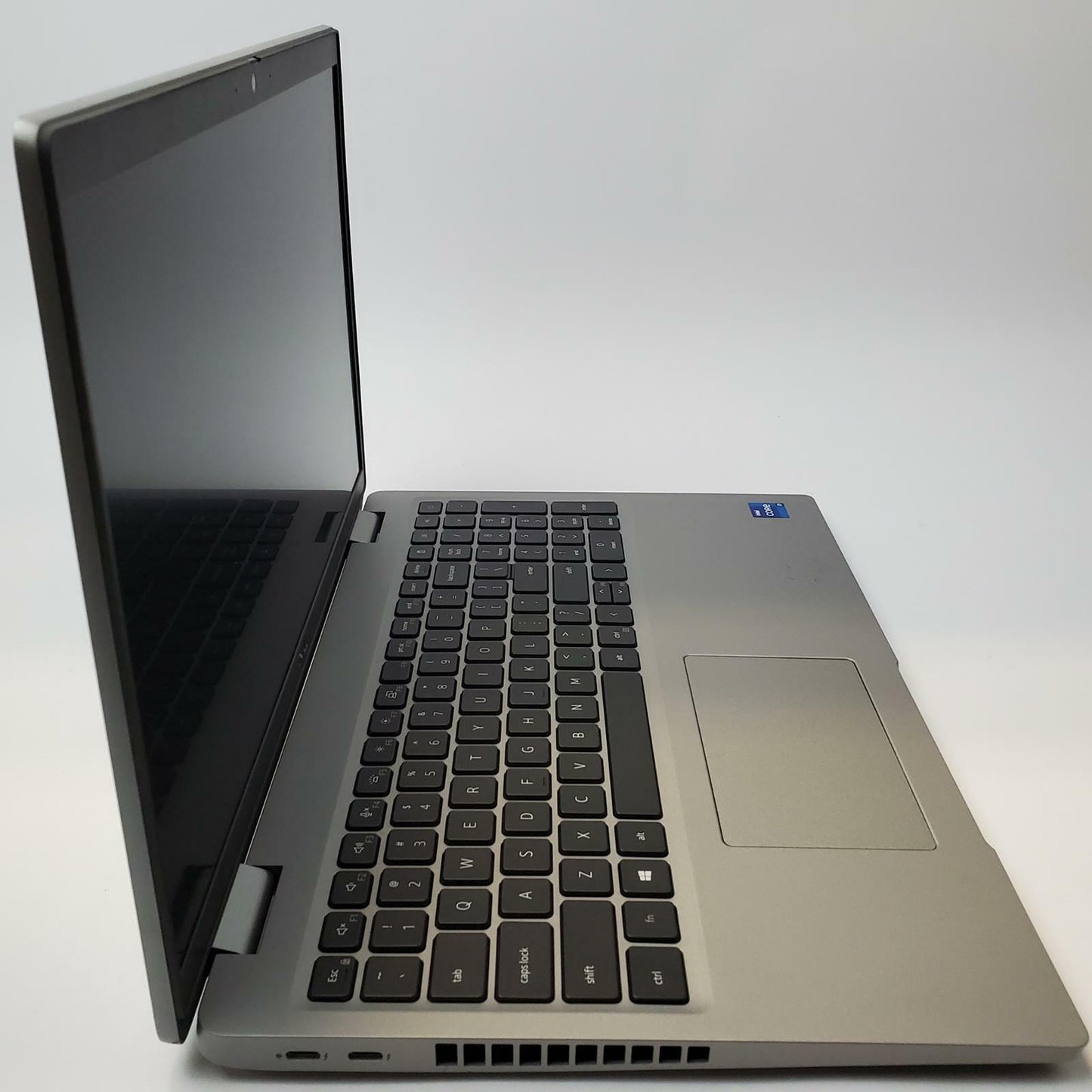 DELL LATITUDE 5520 Win 11 Home I7-1165G7 16GB RAM 512GB NVME | Grade C | 7637