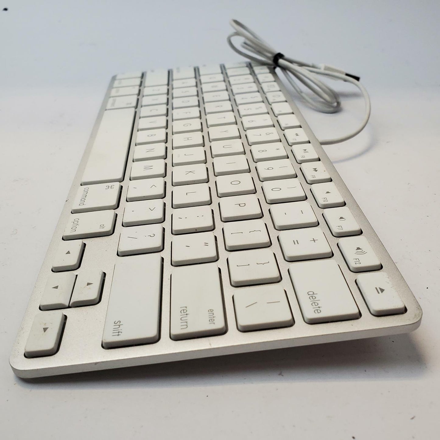 Apple A1242 USB Wired Keyboard | Grade B