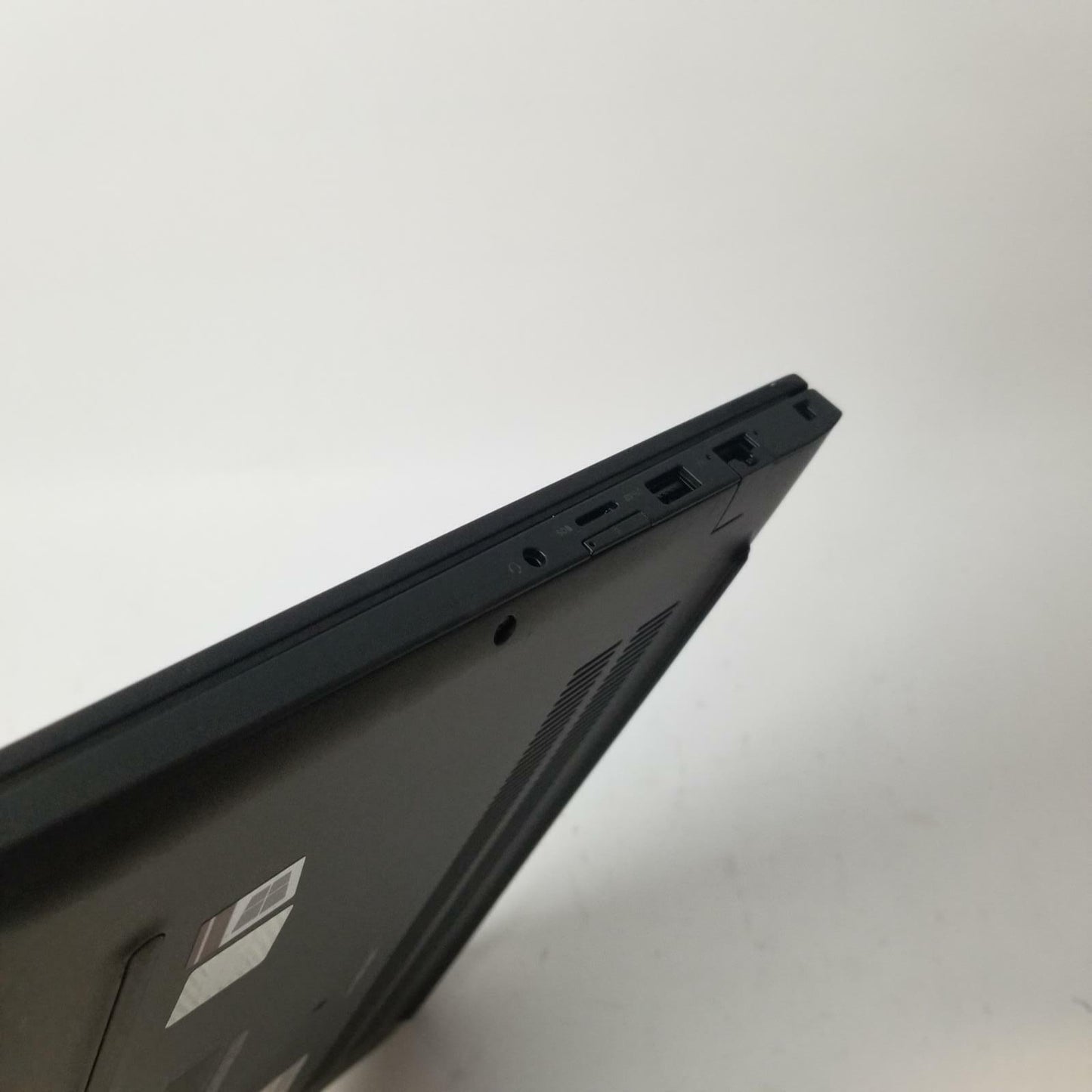 DELL LATITUDE 7490 Windows 11 Home I5-8350U 16GB RAM 256GB M.2 | Grade B