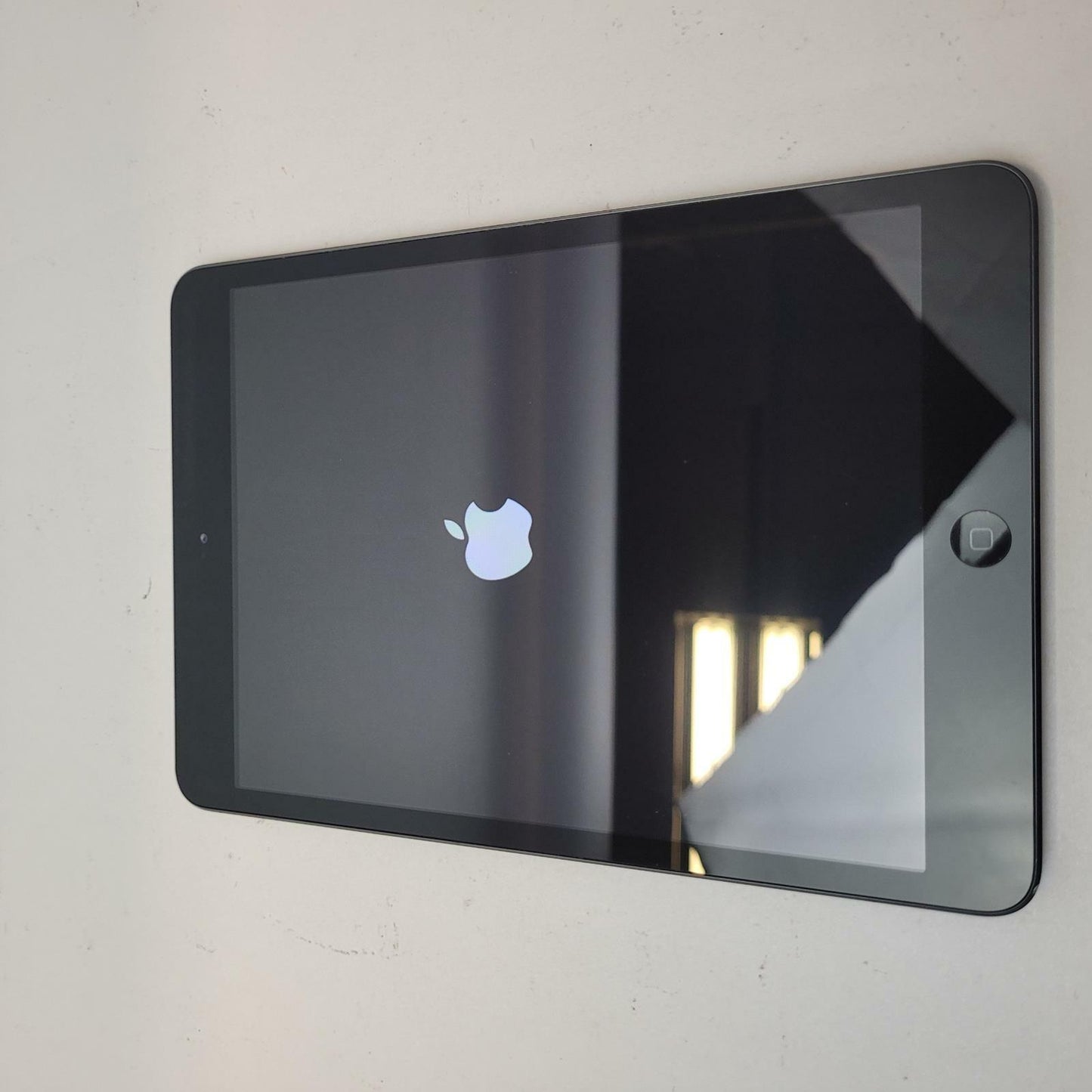 APPLE iPad mini MD528LL/A 16GB WiFi Tablet Black & Slate | Grade C