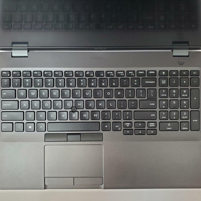 DELL LATITUDE 5500 Win 11 Home I5-8350U 16GB RAM 256GB M.2 | Grade B
