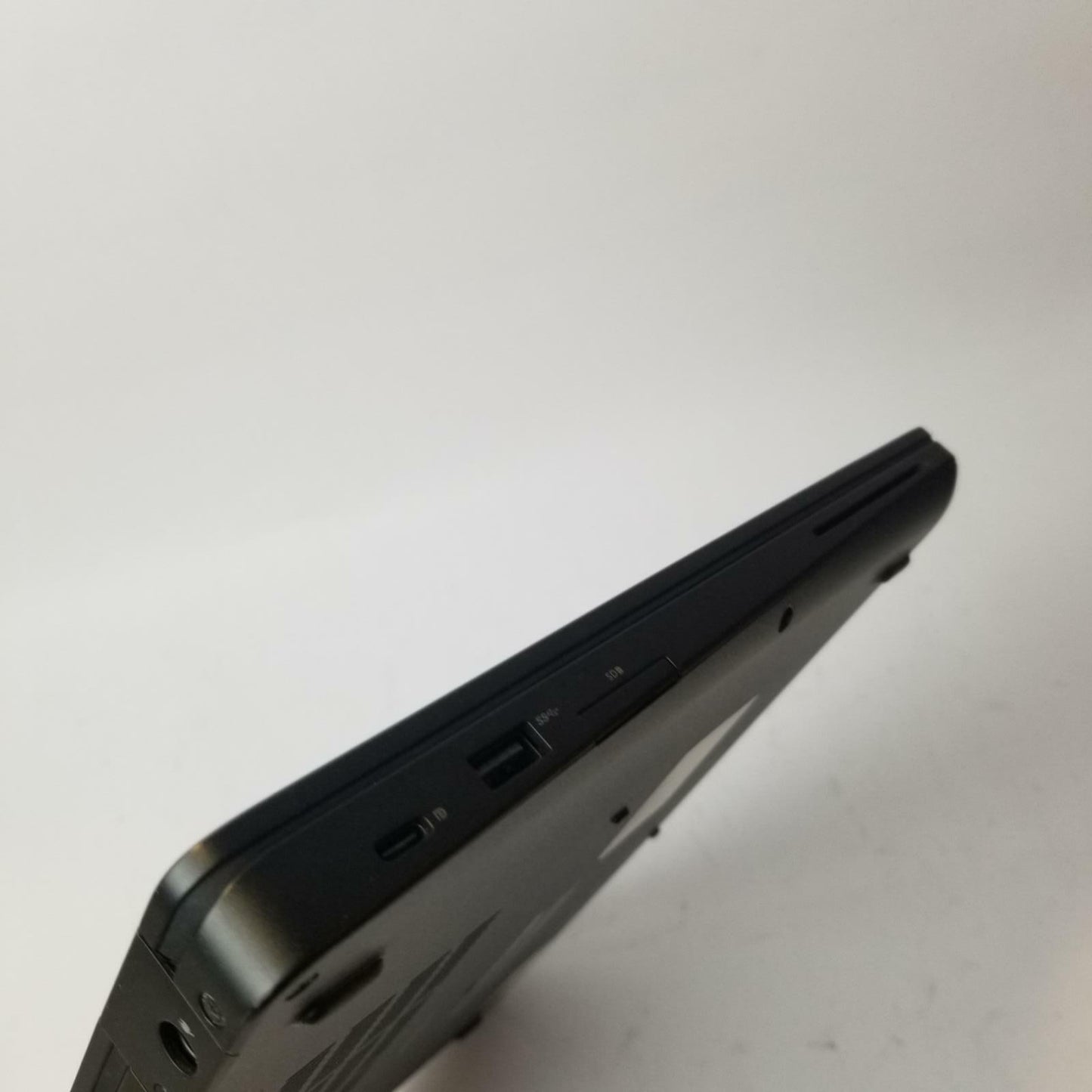 DELL LATITUDE 5490 Windows 11 Home I5-8350U 16GB RAM 256GB M.2 | Grade B