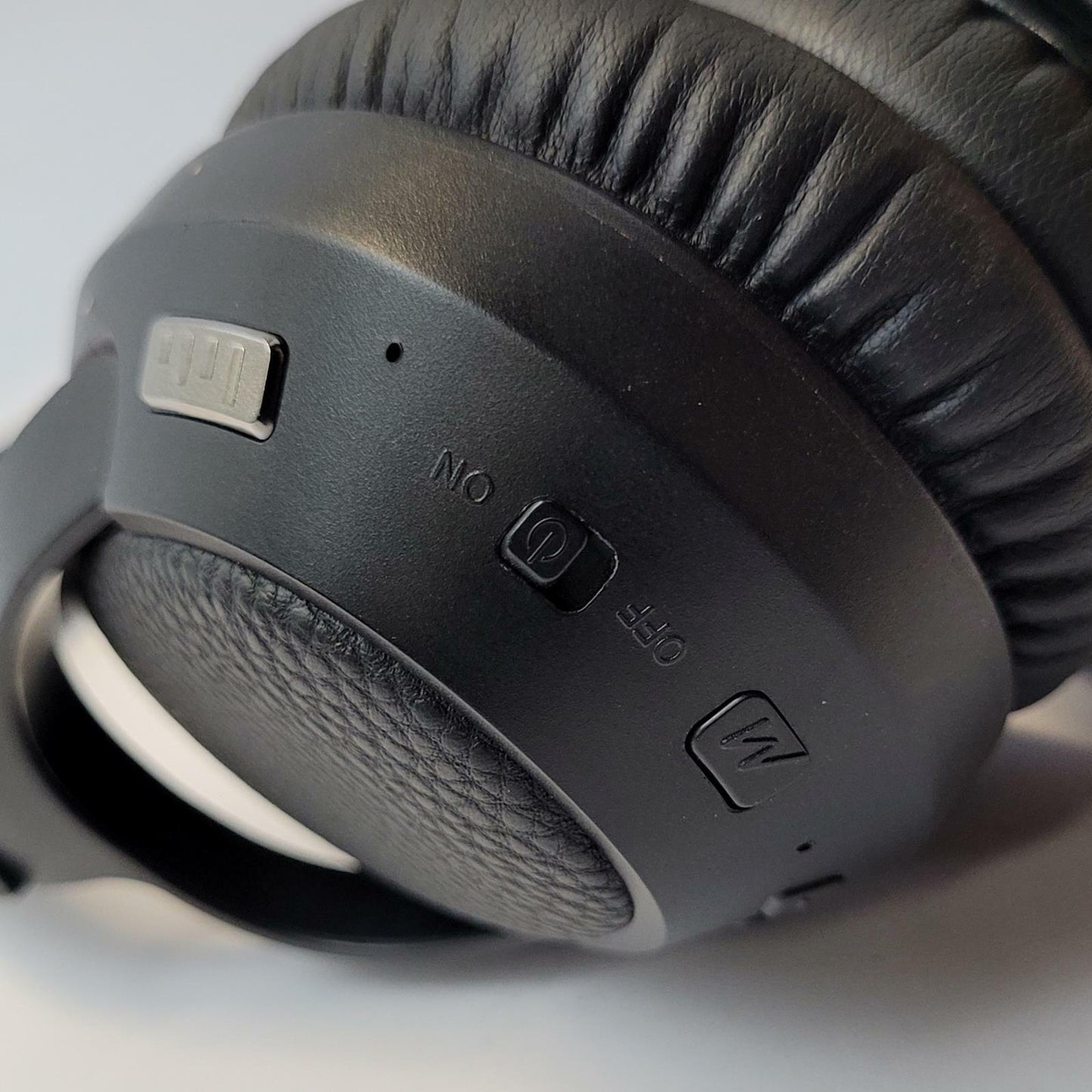 MEE Matrix Cinema Bluetooth Wireless Headphones | Grade B