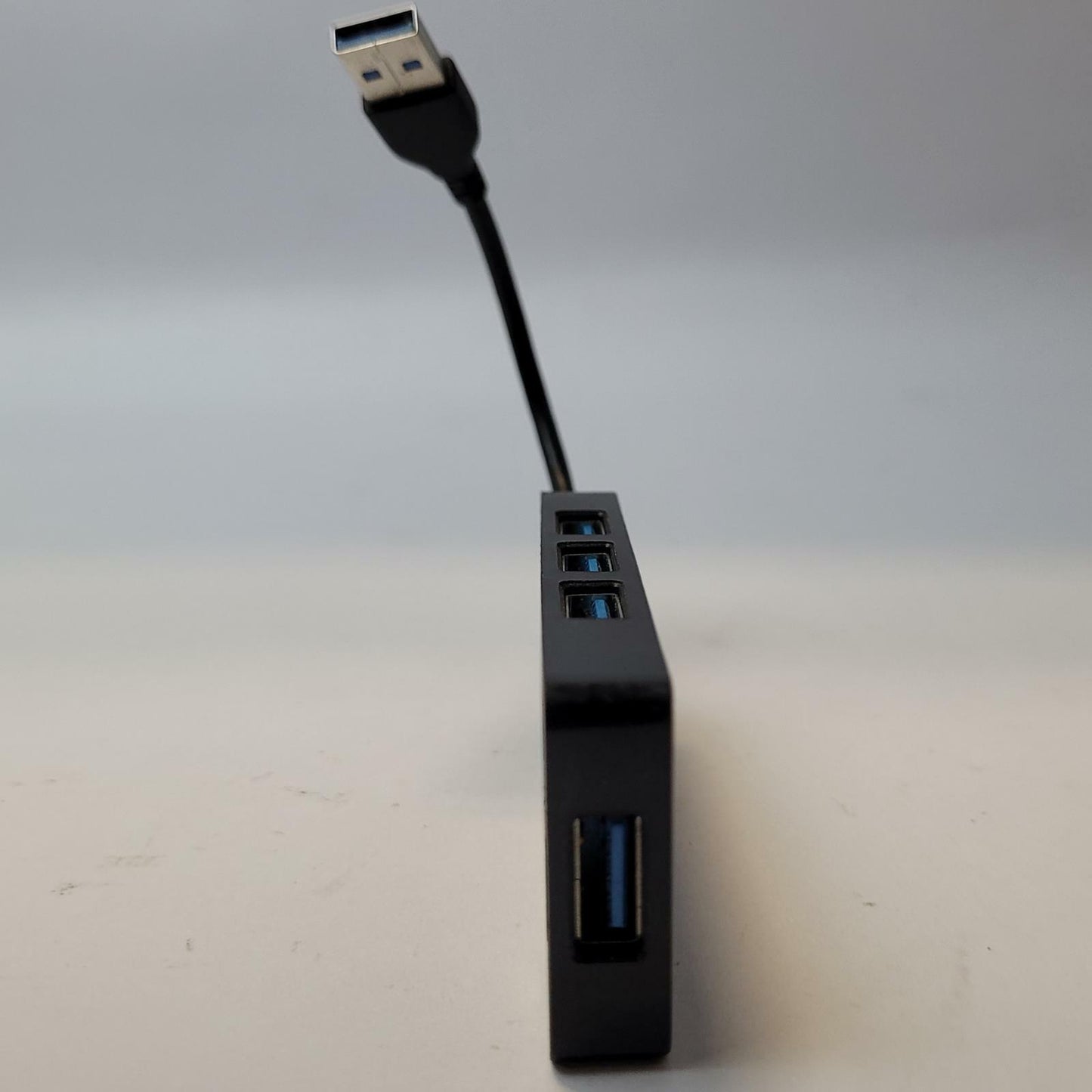 TARGUS ACH154 4-Port USB-A 3.0 Hub | Grade A