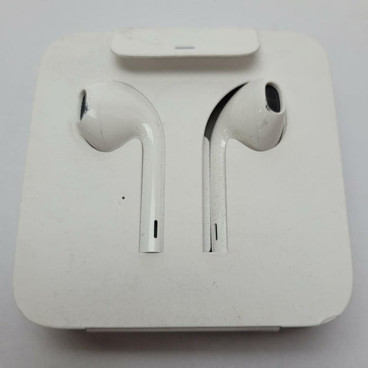 Apple 3.5mm Wired Earbuds + 3.5mm to Lightning Adapter | Grade A